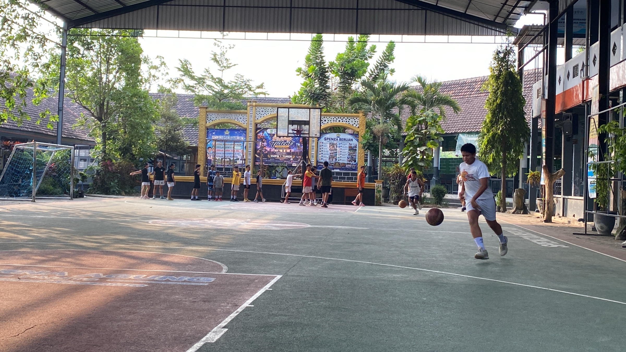 Kegiatan Rutin Bola Basket