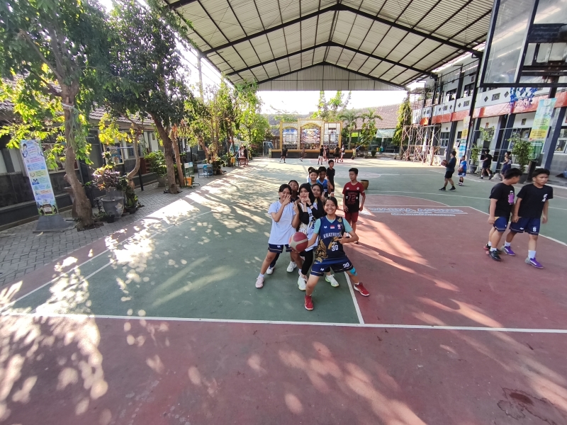 Kegiatan Rutin Bola Basket